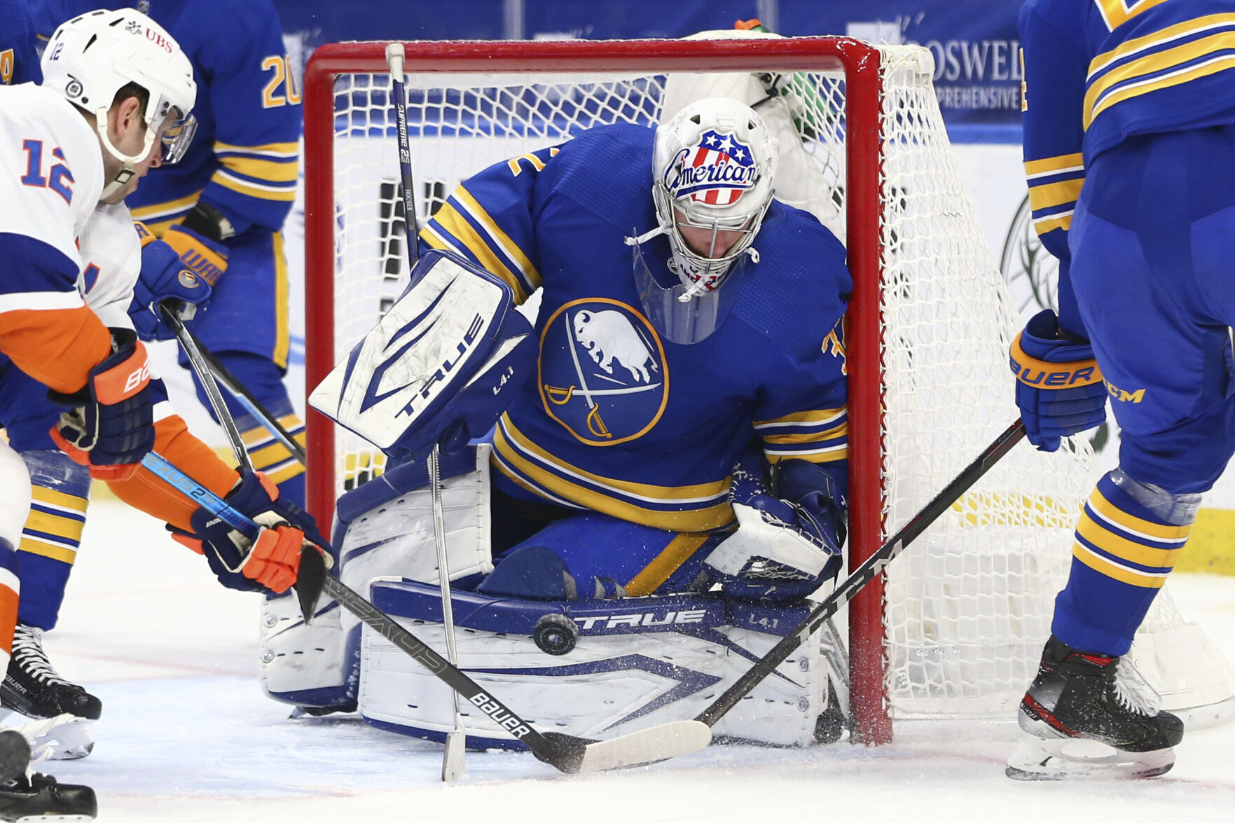 APTOPIX Islanders Sabres Hockey